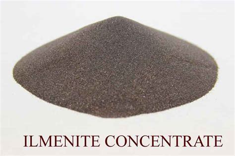 Ilmenite: Un Minéral Époustouflant Pour la Fabrication de Pigments et d’Alliages Réfractaires !